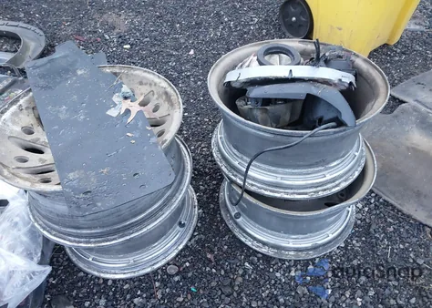 2002 Ford Ranger Edge/Xlt from USA, damaged, VIN 1FTZR45E62TA29304